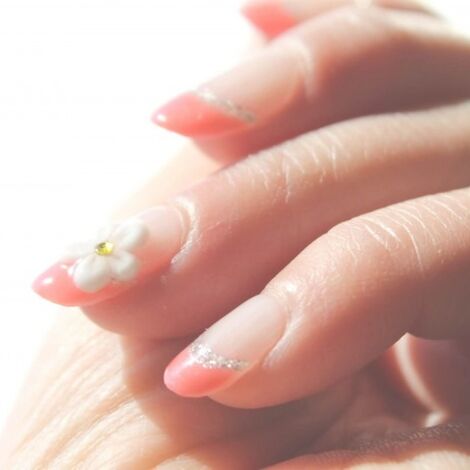 アイリストさんの業務委託を募集しております 辻堂にあるアイラッシュ ネイル ブルーミンでおしゃれを叶える